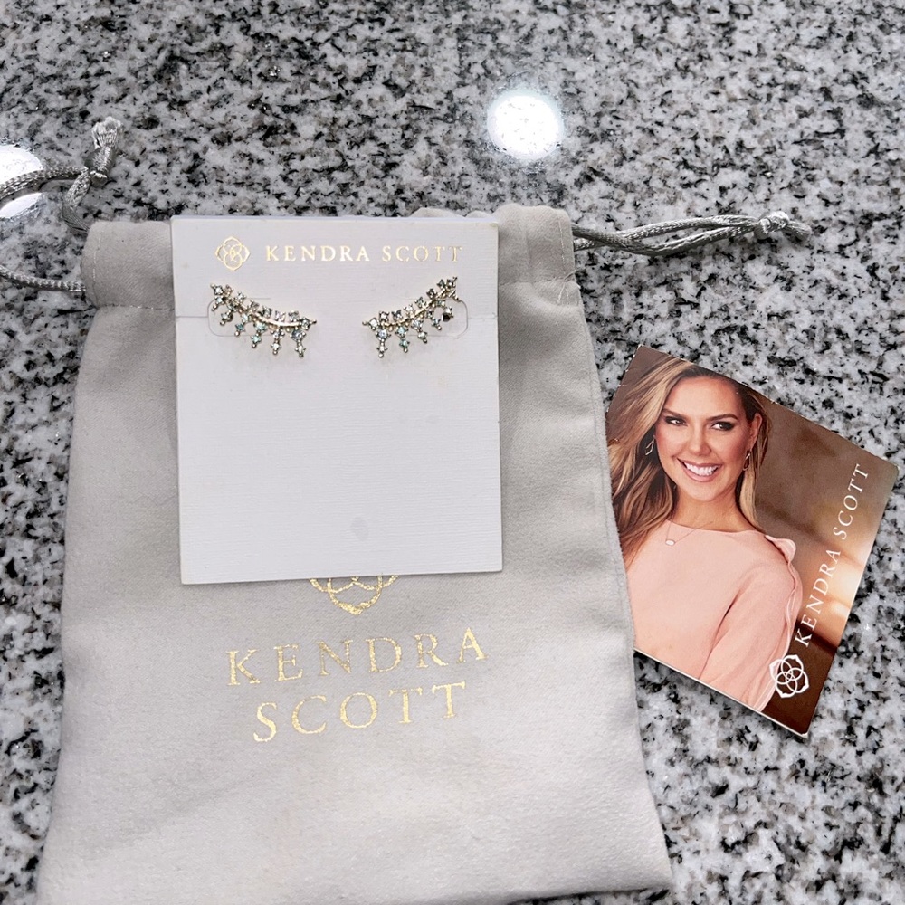 Kendra Scott Laurie Climbers Earrings!